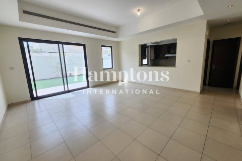 Huvila Arabian Ranches, Dubai, Arabiemiraatit 3 makuuhuonetta, 199.92725600 m2 № 651583 - kuva 2