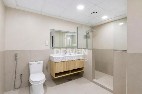 Vila di Umm Suqeim, Dubai, UAE 4 bilik tidur, 408.31 meter persegi № 745401 - foto 18