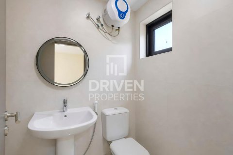 Vila di Umm Suqeim, Dubai, UAE 4 bilik tidur, 408.31 meter persegi № 745401 - foto 20