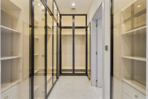 Vila v Dubai, SAE 5 ložnice, 557.01 m² Č.: 715010 - fotografie 10
