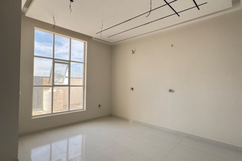 Villa à vendre à  Ras Al Khaimah, EAU 5 chambres, 595 m2 № 735130 - photo 2
