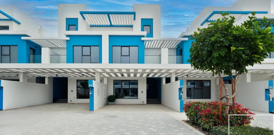 Townhouse in Damac Lagoons, Dubai, UAE 5 bedrooms, 144 sq.m. № 681118