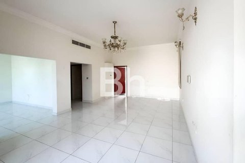 Vila u Al Nahyan, Abu Dhabi, UAE 3 spavaćih soba, 488 m2 Br. 642503 - fotografija 4