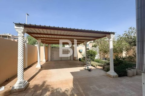 Vila u Al Nahyan, Abu Dhabi, UAE 3 spavaćih soba, 488 m2 Br. 642503 - fotografija 10