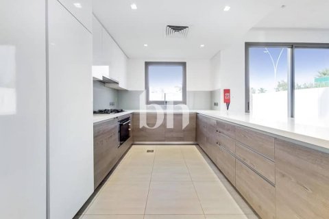 Huvila Yas Island, Abu Dhabi, Arabiemiraatit 4 makuuhuonetta, 610 m2 № 642502 - kuva 8