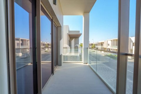 Huvila Yas Island, Abu Dhabi, Arabiemiraatit 4 makuuhuonetta, 610 m2 № 642502 - kuva 3