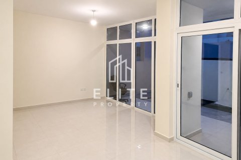 Townhouse til salg i Dubai, UAE 3 soveværelser, 112 kvm № 736339 - foto 6
