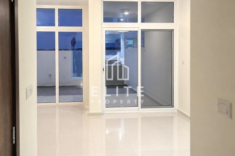 Townhouse til salg i Dubai, UAE 3 soveværelser, 112 kvm № 736339 - foto 7