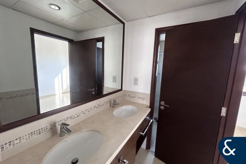 Üürile anda villa asukohaga Reem, Dubai, AÜE: 3 magamistoaga, 203 m² Nr 668411 - pilt 12