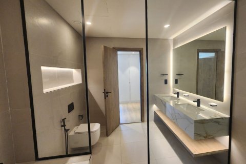 Villa in vendita a Dubai Land, Dubai, EAU 5 camere da letto, 384.71 mq. № 748468 - foto 19