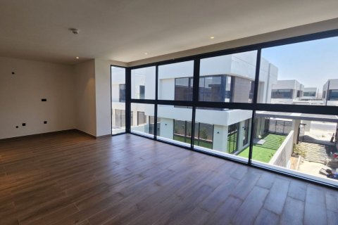 Villa in vendita a Dubai Land, Dubai, EAU 5 camere da letto, 384.71 mq. № 748468 - foto 2