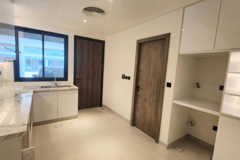 Villa in vendita a Dubai Land, Dubai, EAU 5 camere da letto, 384.71 mq. № 748468 - foto 15