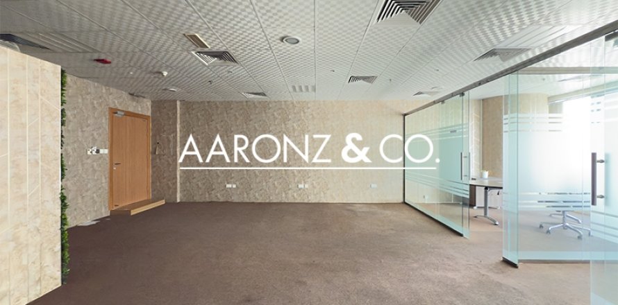 Toimisto Business Bay, Dubai, Arabiemiraatit 82 m2 № 634467