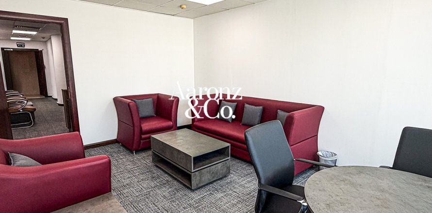Business Bay, Dubai, संयुक्त अरब अमीरात में कार्यालय, 105 वर्ग मीटर, संख्या 696583