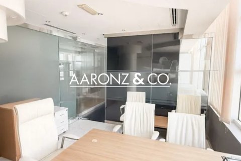 Bureau à louer à Jumeirah Lake Towers, Dubai, EAU 165 m2 № 696584 - photo 5