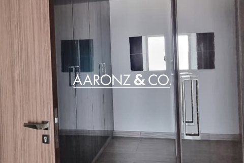 Apartemen di Jumeirah Lake Towers, Dubai, UEA 1 kamar tidur, 73 m2 nomor 696581 - foto 7