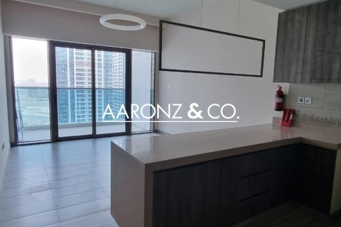 Apartemen di Jumeirah Lake Towers, Dubai, UEA 1 kamar tidur, 73 m2 nomor 696581 - foto 3