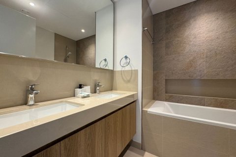 Apartment in Downtown Dubai (Downtown Burj Dubai), UAE 2 bedrooms, 112 sq.m. № 696586 - photo 18