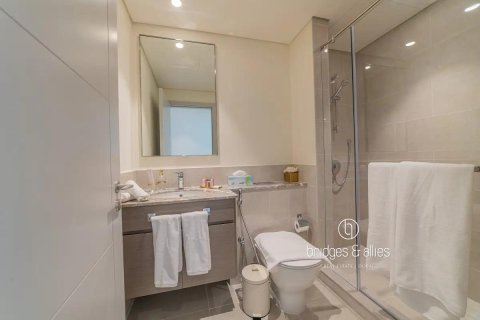 Зняти в оренду квартиру в Даунтаун Дубай (Даунтаун Бурдж Дубай), ОАЕ 2 спальні, 105м2, № 696585 - фото 14