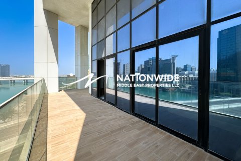 Tvåvåningshus till försäljning i Abu Dhabi, UAE 3 sovrum, 151 kvm Nr. 679457 - fotografi 18