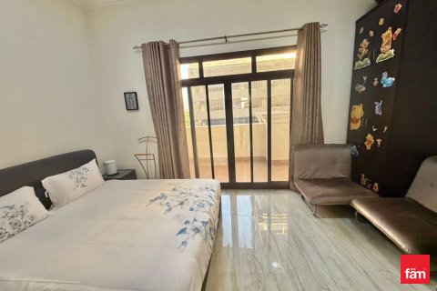 Vila u Dubai, UAE 4 spavaćih soba, 400.6 m2 Br. 709905 - fotografija 3