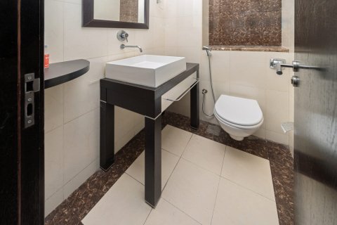 Apartamento en venta en Jumeirah Lake Towers, Dubai, EAU 2 dormitorios, 150 m2 № 685753 - foto 10