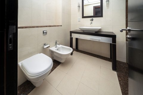 Apartamento en venta en Jumeirah Lake Towers, Dubai, EAU 2 dormitorios, 150 m2 № 685753 - foto 15