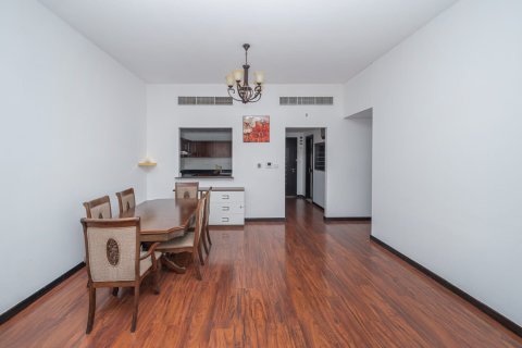 Apartamento en venta en Jumeirah Lake Towers, Dubai, EAU 2 dormitorios, 150 m2 № 685753 - foto 3