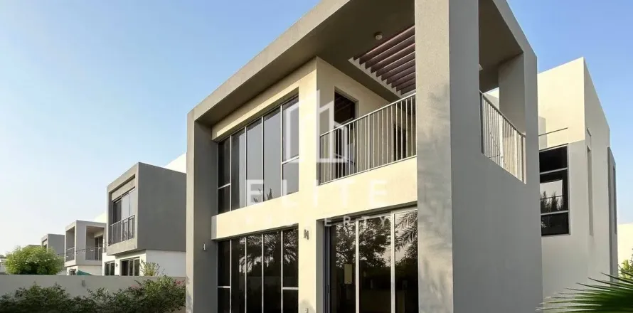 ویلا در Dubai Hills Estate، Dubai ، امارات متحده عربی 4 خوابه ، 328 متر مربع.  شماره 736417