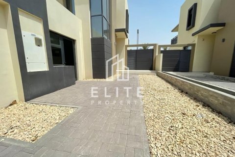 ویلا برای اجاره در Dubai Hills Estate، Dubai، امارات متحده عربی 4 خوابه ، 229 متر مربع ، شماره 736415 - تصویر 1