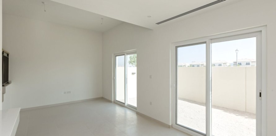 Villetta a schiera a Dubai Land, Dubai, EAU 4 camere da letto, 207 mq. № 705206
