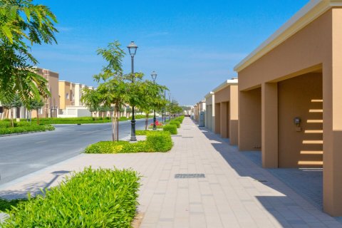 Villetta a schiera in vendita a Dubai Land, Dubai, EAU 4 camere da letto, 207 mq. № 705206 - foto 13