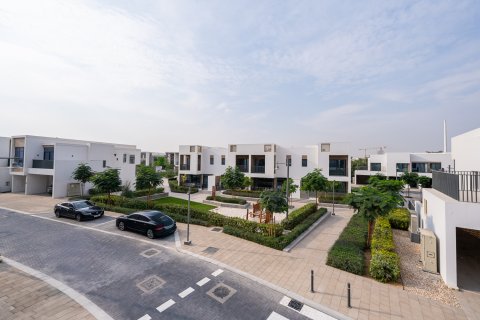 Kaupunkipientalo Arabian Ranches 3, Dubai, Arabiemiraatit 4 makuuhuonetta, 145.86 m2 № 750377 - kuva 19