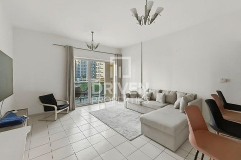 Apartment til salg i Greens, Dubai, UAE 1 soveværelse, 69.96 kvm № 744237 - foto 2