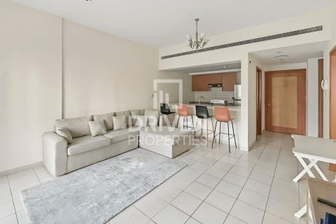 Apartment til salg i Greens, Dubai, UAE 1 soveværelse, 69.96 kvm № 744237 - foto 6