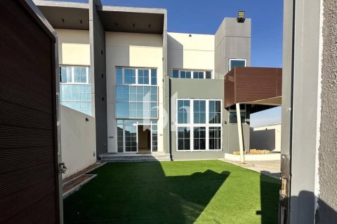 Villa Al Suyoh, Sharjahjā, AAE 8 istabas, 1013 m2 Nr. 642691 - attēls 6