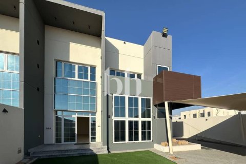 Villa Al Suyoh, Sharjahjā, AAE 8 istabas, 1013 m2 Nr. 642691 - attēls 15