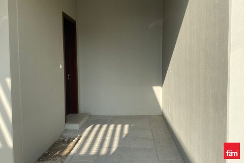 Villa te huur in Dubai, VAE 3 slaapkamers, 180 vr.m., nr 679942 - foto 10