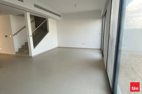 Villa te huur in Dubai, VAE 3 slaapkamers, 180 vr.m., nr 679942 - foto 9