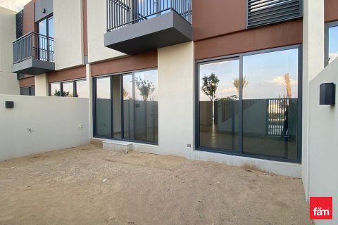 Villa te huur in Dubai, VAE 3 slaapkamers, 180 vr.m., nr 679942 - foto 1