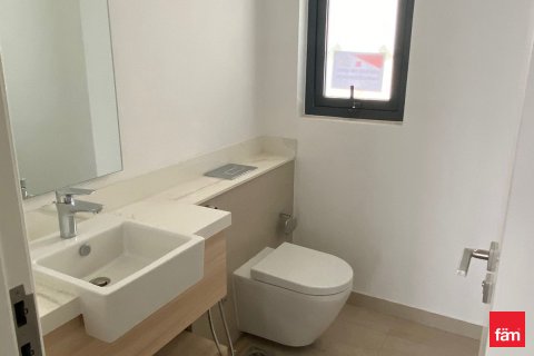 Villa te huur in Dubai, VAE 3 slaapkamers, 180 vr.m., nr 679942 - foto 22