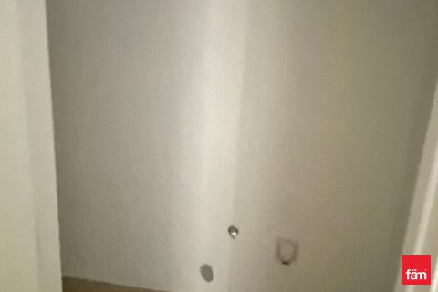 Villa te huur in Dubai, VAE 3 slaapkamers, 180 vr.m., nr 679942 - foto 14