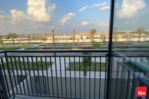 Villa te huur in Dubai, VAE 3 slaapkamers, 180 vr.m., nr 679942 - foto 15