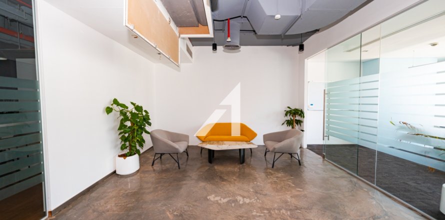 Escritório em Dubai Marina, Dubai, EAU 344 m2 № 679545