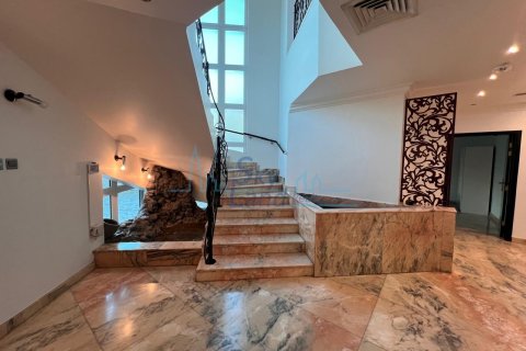 Commerciële villa te huur in Jumeirah, Dubai, VAE 539 vr.m., nr 679543 - foto 1