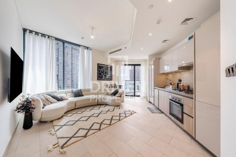 Apartment in Mohammed Bin Rashid City, Dubai, UAE 2 bedrooms, 81 sq.m. № 653182 - photo 1