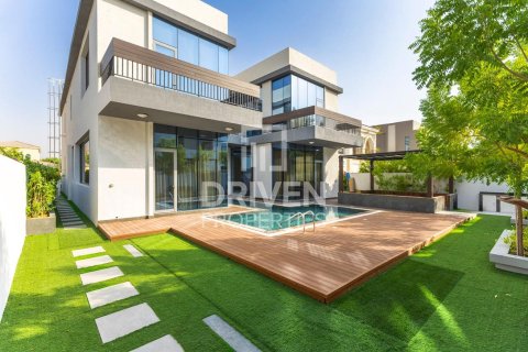 Villa para venda em Jumeirah Park, Dubai, EAU 7 quartos, 680 m2 № 653184 - foto 2