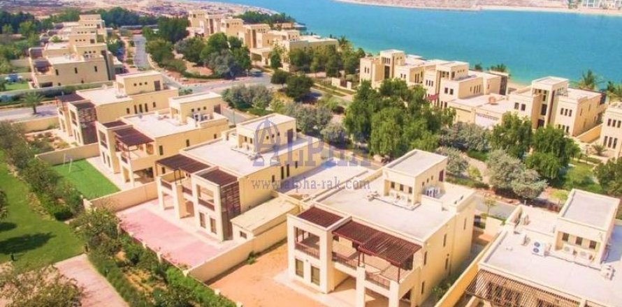 Villa a Mina Al Arab, Ras Al Khaimah, EAU 5 camere da letto, 443.1 mq. № 686372