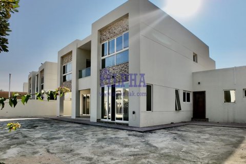 Villa in affitto a Mina Al Arab, Ras Al Khaimah, EAU 5 camere da letto, 443.1 mq. № 686372 - foto 4