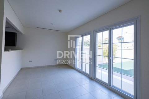 טאונהאוס למכירה ב Jumeirah Village Circle, Dubai, איחוד האמירויות  1 חדר שינה, 179.95 מ"ר, מספר 765442 - תמונה 3